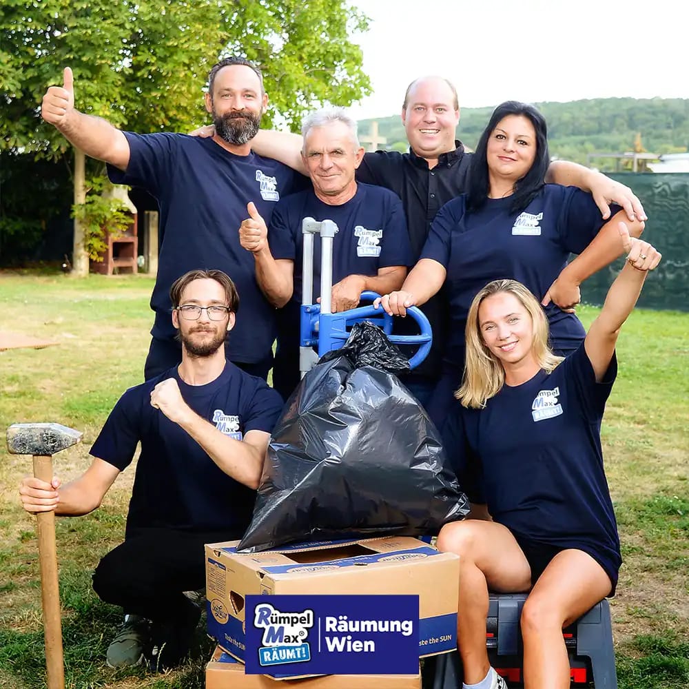 Team von Rümpel Max bei der Entrümpelung